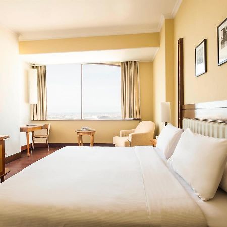 Hotel Horison Arcadia Mangga Dua Yakarta Exterior foto