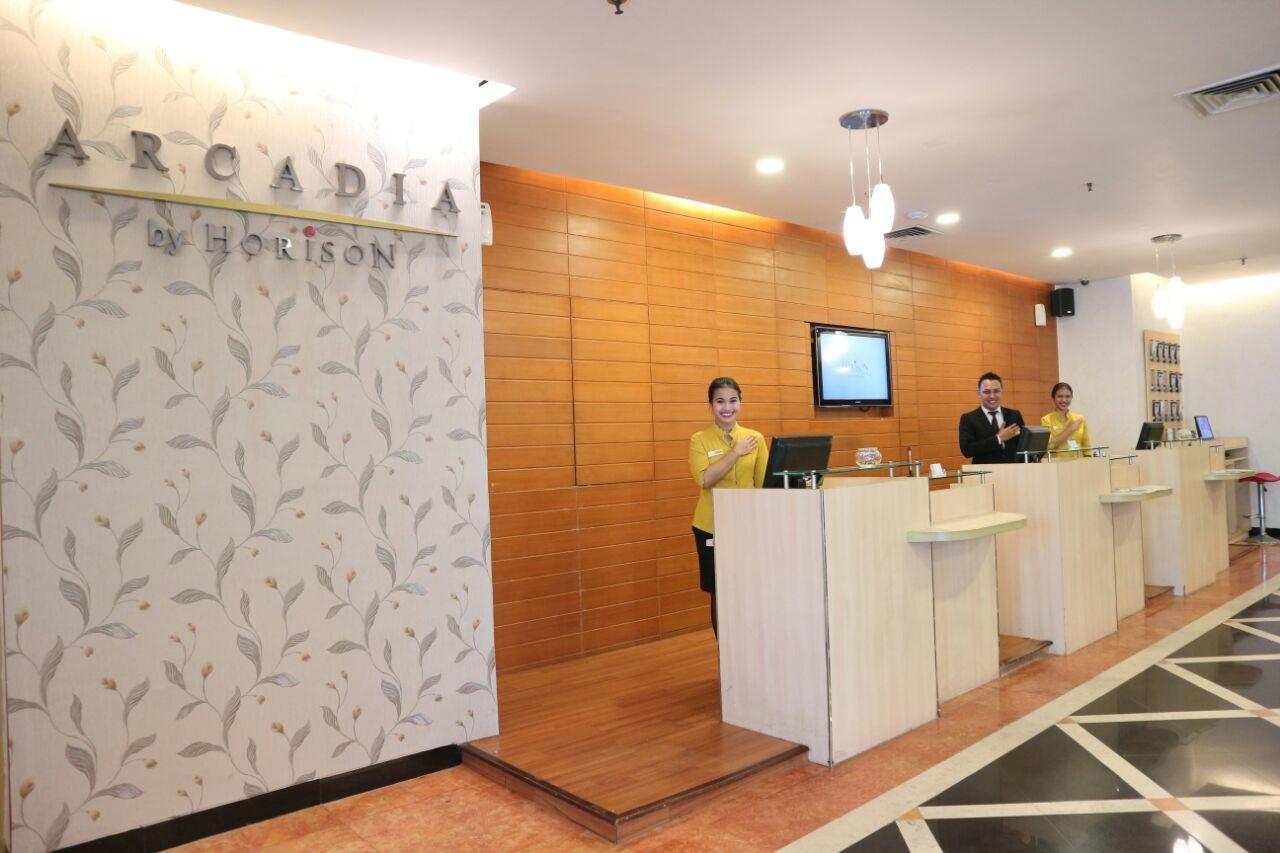 Hotel Horison Arcadia Mangga Dua Yakarta Exterior foto